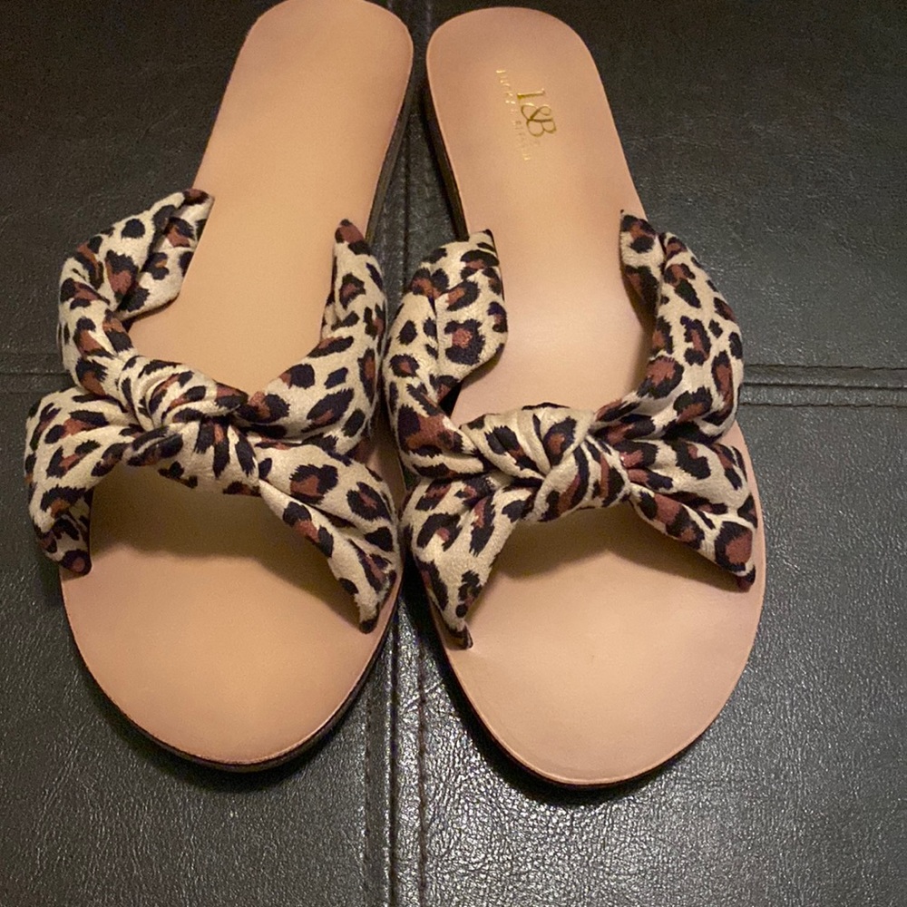 New - Lucky & Blessed - Sandal - Size 8 - Color: Leopard